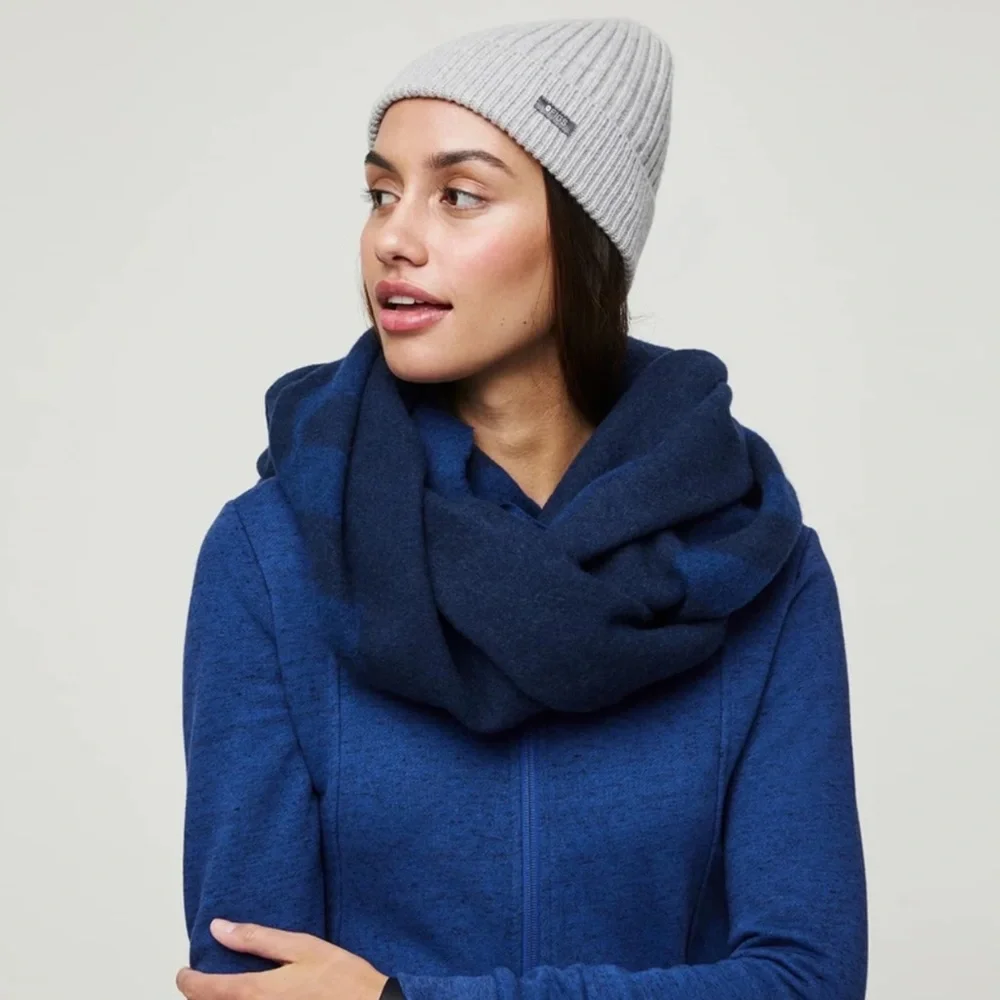 FIGS Awesome Humans Scarf - Picture 2 of 5